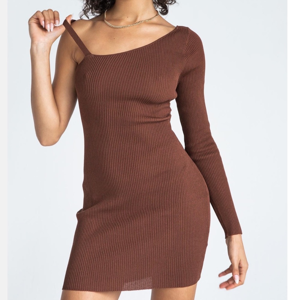 Elegant Brown One-Shoulder Dress